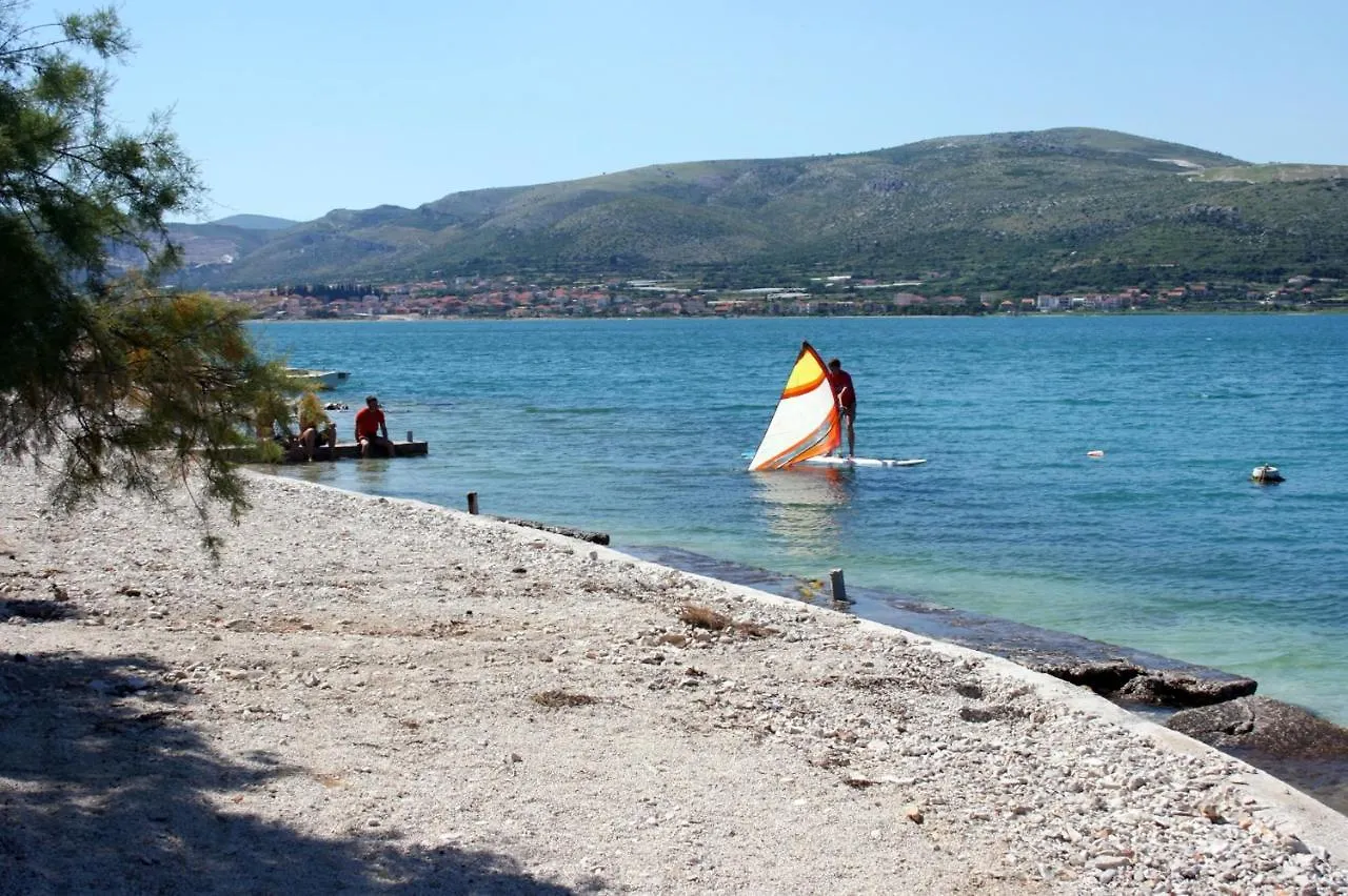 Apartments With A Parking Space Mastrinka, Ciovo - 18954 Trogir