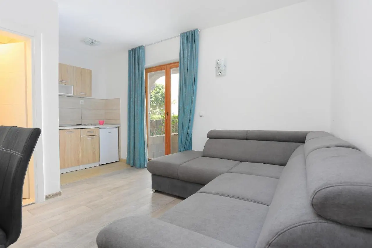 Apartments With A Parking Space Mastrinka, Ciovo - 18954 Trogir 0*,  Croatia
